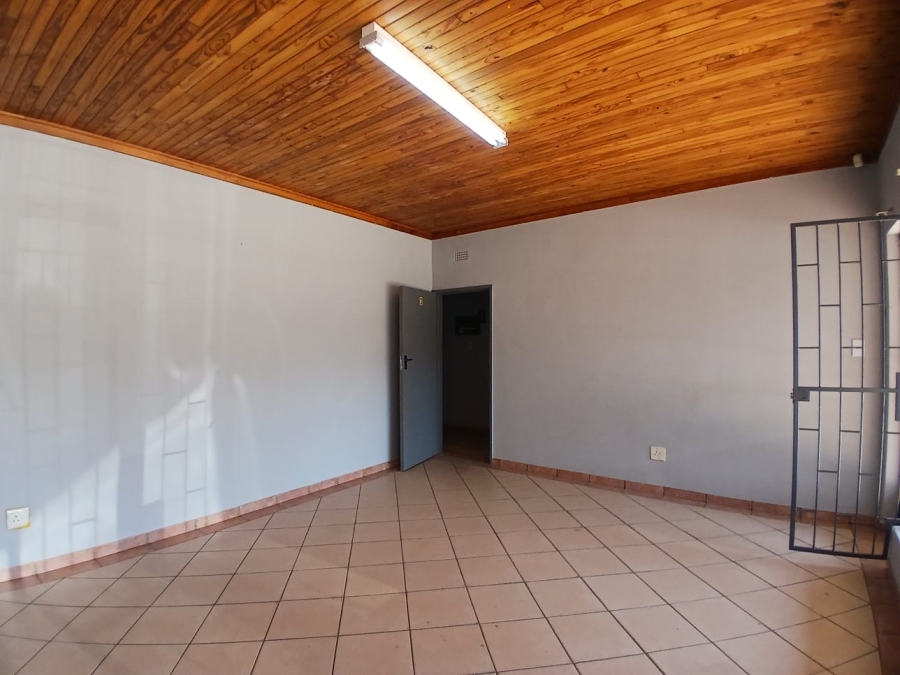 To Let Commercial Property for Rent in Rustenburg Central North West